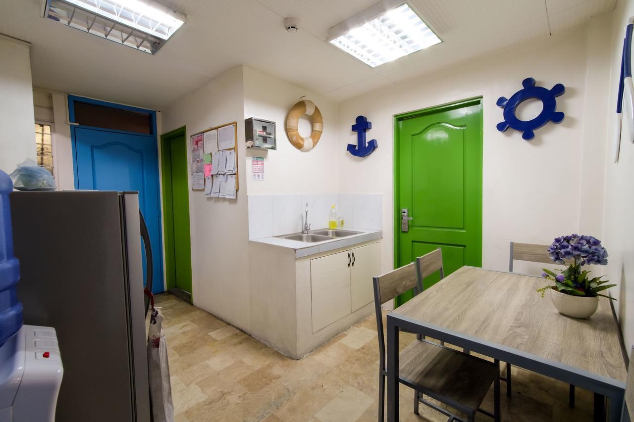 Zen Hostel Vicente Cruz マニラ市 エクステリア 写真
